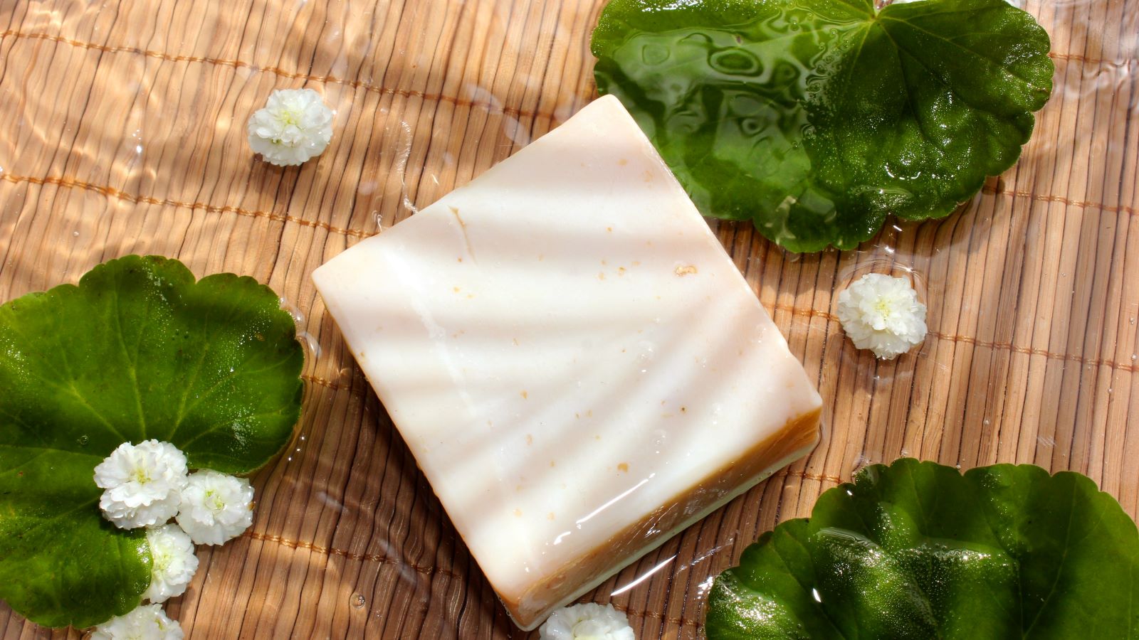A Vanish szappan lenyűgözően könnyű folteltávolítást kínál otthonában post thumbnail image